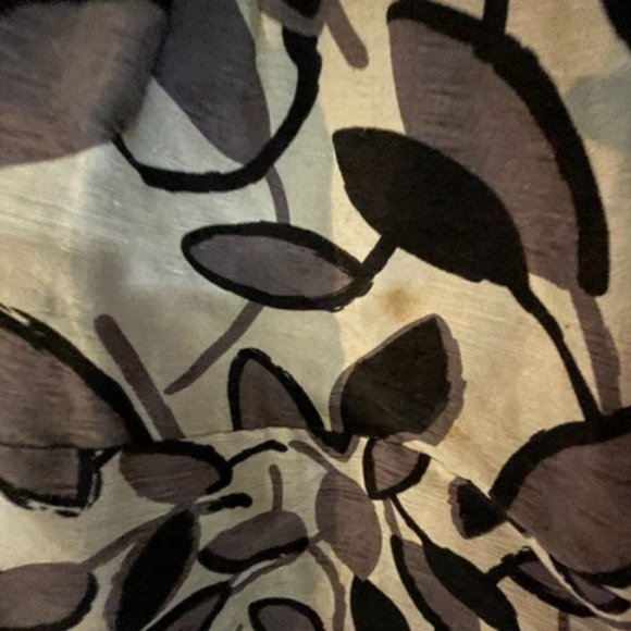 Leaf Motif BCBG skirt - Picture 3 of 3